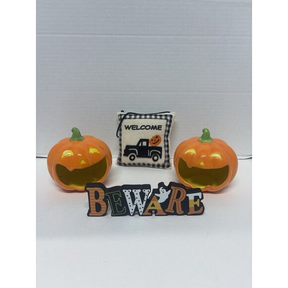 4 Piece Halloween Decor Lot Pumpkins “beware” … - Picture 1 of 6